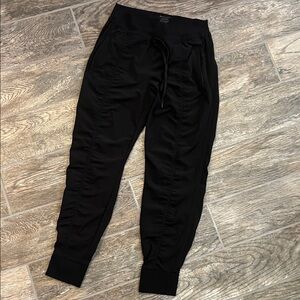 Athleta Attitude pants joggers size 4 black